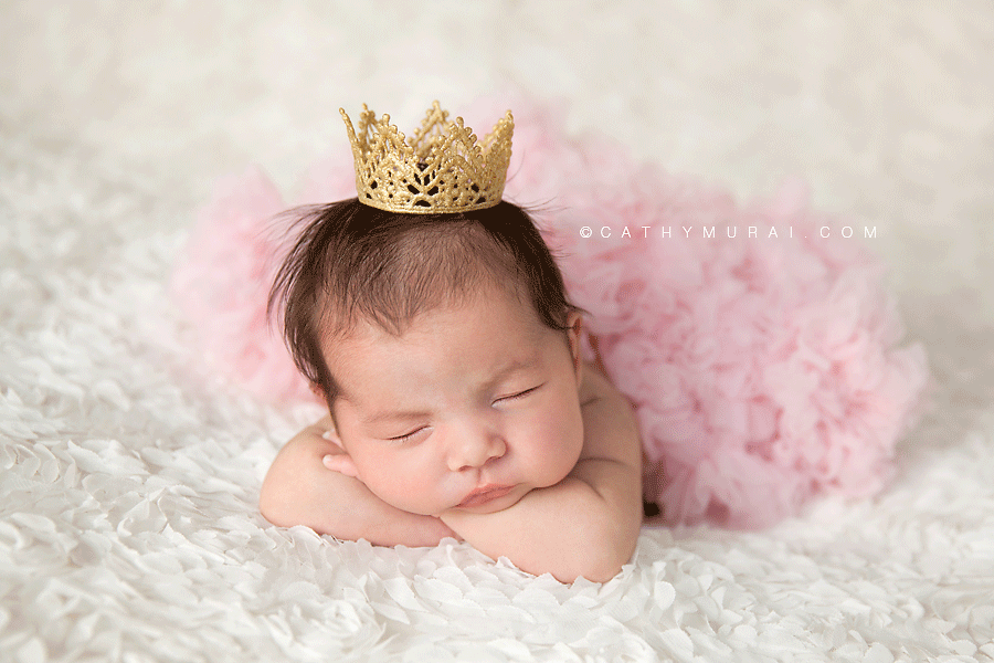 Newborn Baby Girl wearing a crown and pink pettiskirt, tutu skirt, newborn smiling, Los Angeles Newborn Photographer, Cathy Murai Photography, Alhambra, Las Tunas, San Gabriel Valley